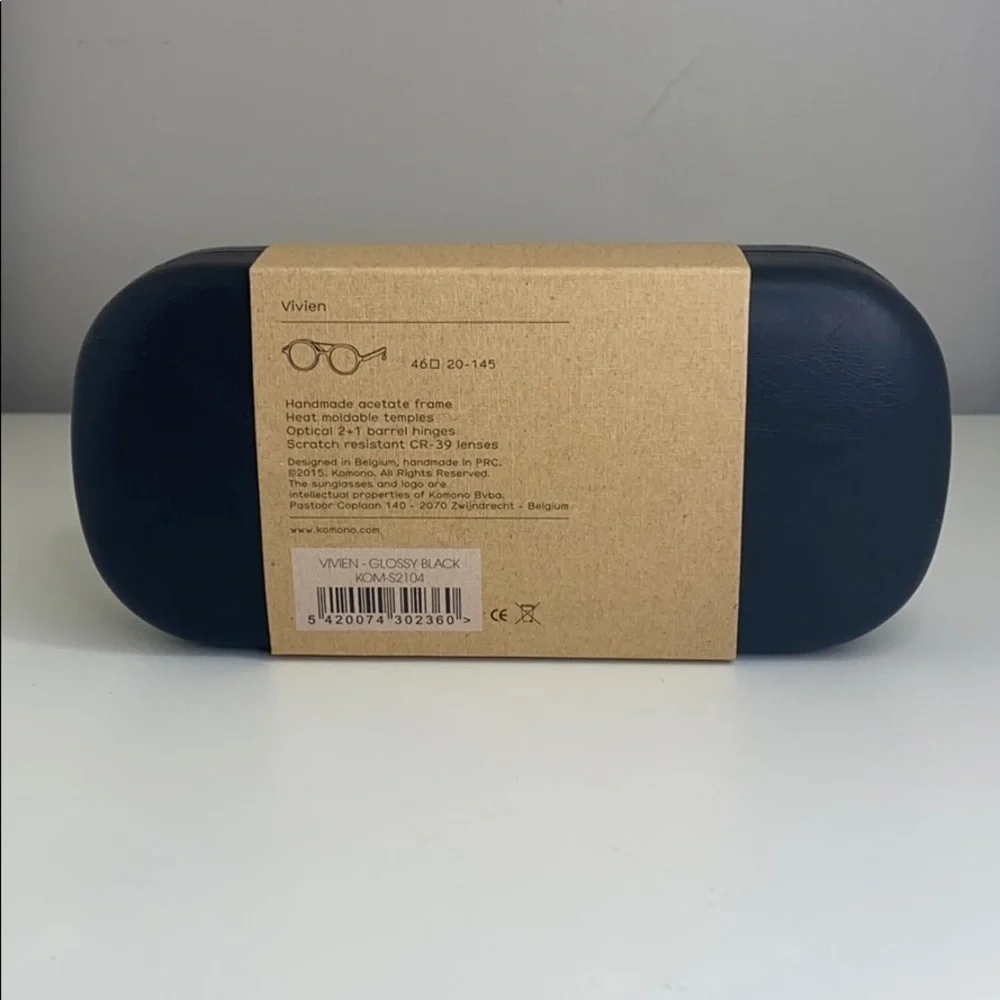 Komono New Vivien Glossy Black Sunglasses Round NWT